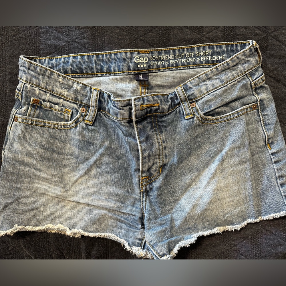 Gap Boyfriend Cutoff Shorts. Size 2.